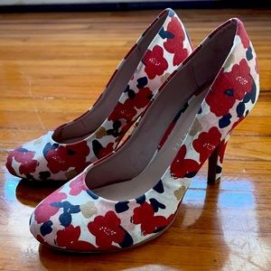Floral design women’s heels